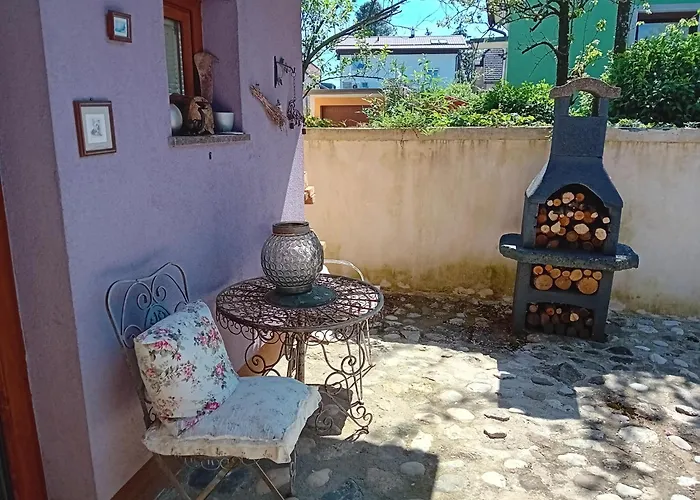 Rose Resort, 40m2 For 4 Guests, With Terrace Habitación en casa particular Liubliana