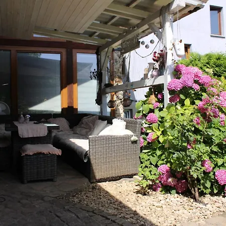 Ubytování v soukromí Rose 40m2 With Terrace 25m2 , Outdoor Cooking In Greeny Area For 4 Person