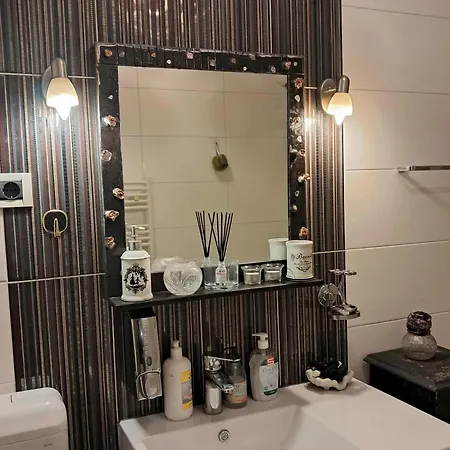 Rose Resort, 40m2 For 4 Guests, With Terrace * Ljubljana