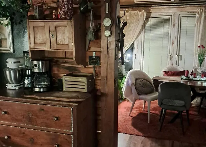 Ubytování v soukromí Rose Resort, 40m2 For 4 Guests, With Terrace Lublaň